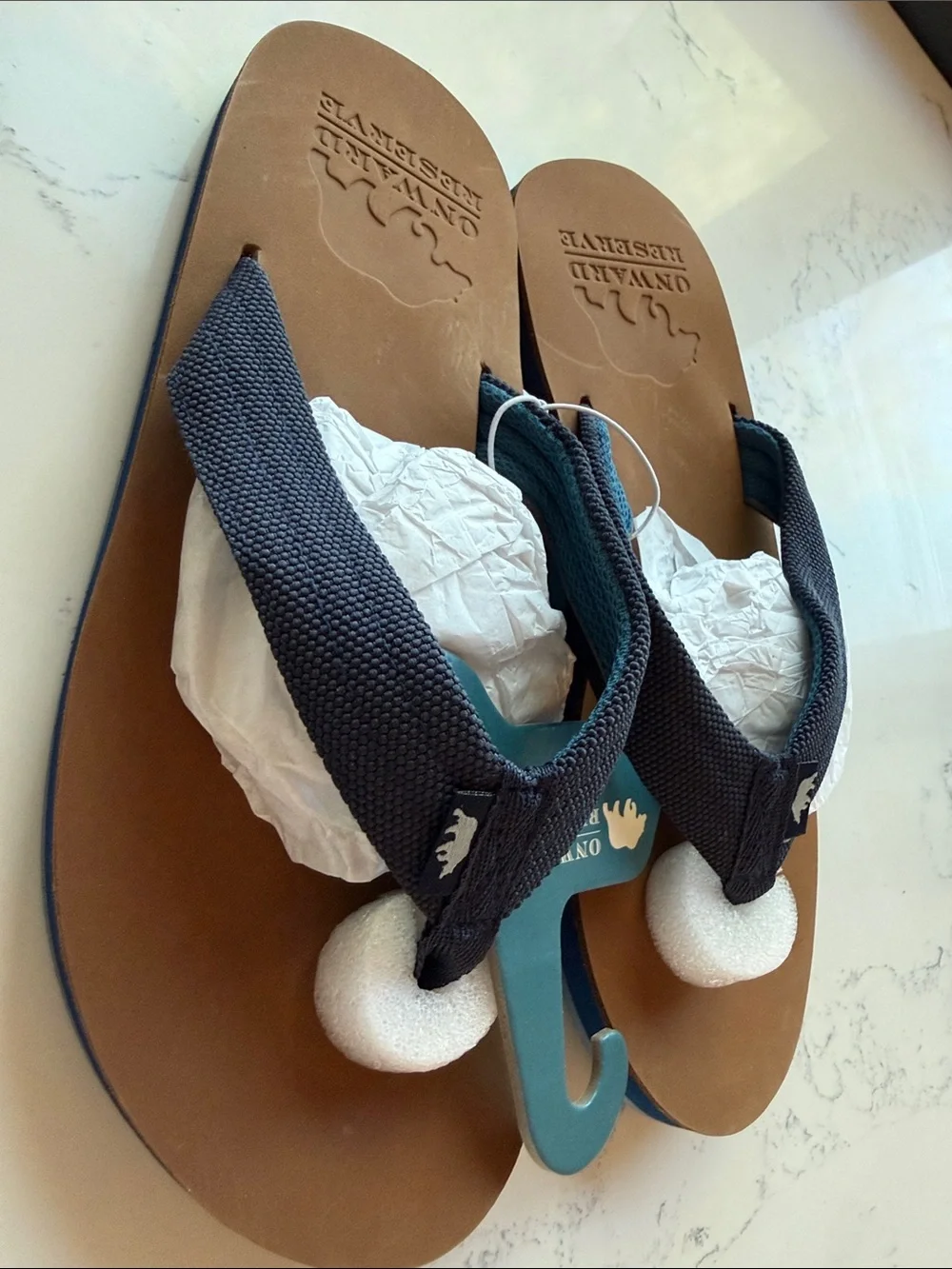 Onward Reserve Leather Flip Flop Sandals  Navy Nylon Straps Size Medium 8.5-9.5